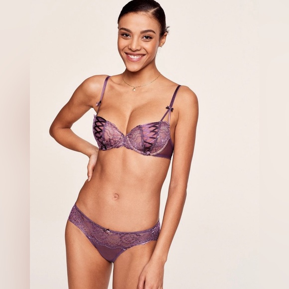 Enny Contour Bra & Panty Set - Picture 2 of 4